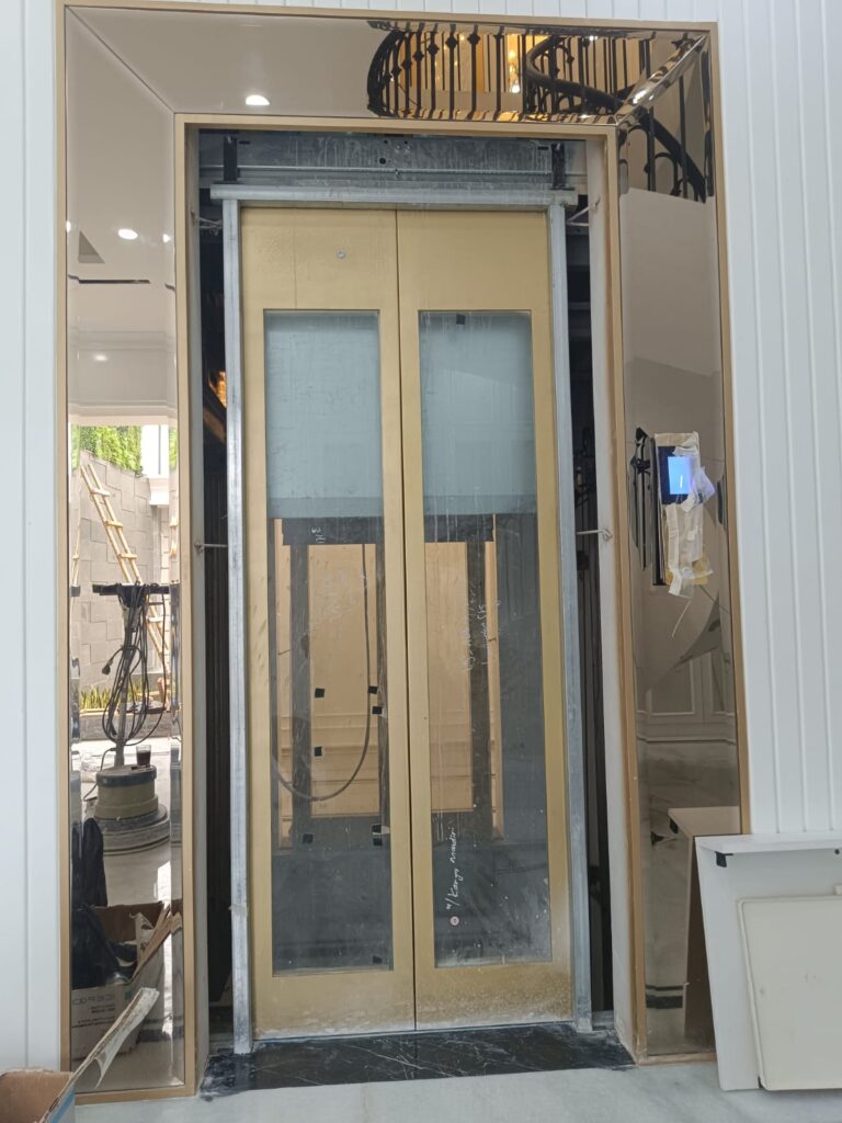 Lift Penumpang safety dan modern